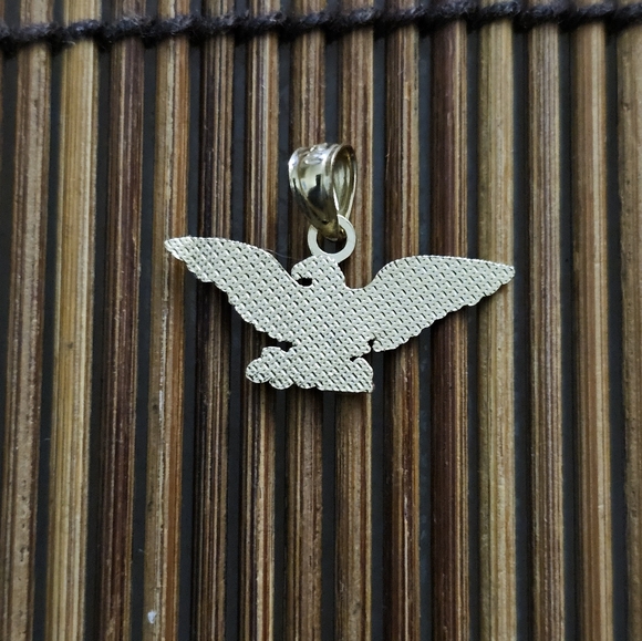 14k Eagle Yellow Gold Pendant - Picture 3 of 7